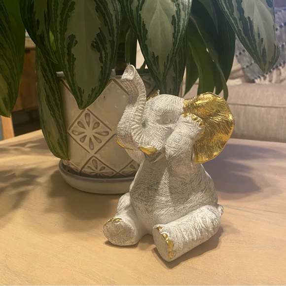 Other - Cute Elephant 7 inch Decor Statue Gold/White/Gray